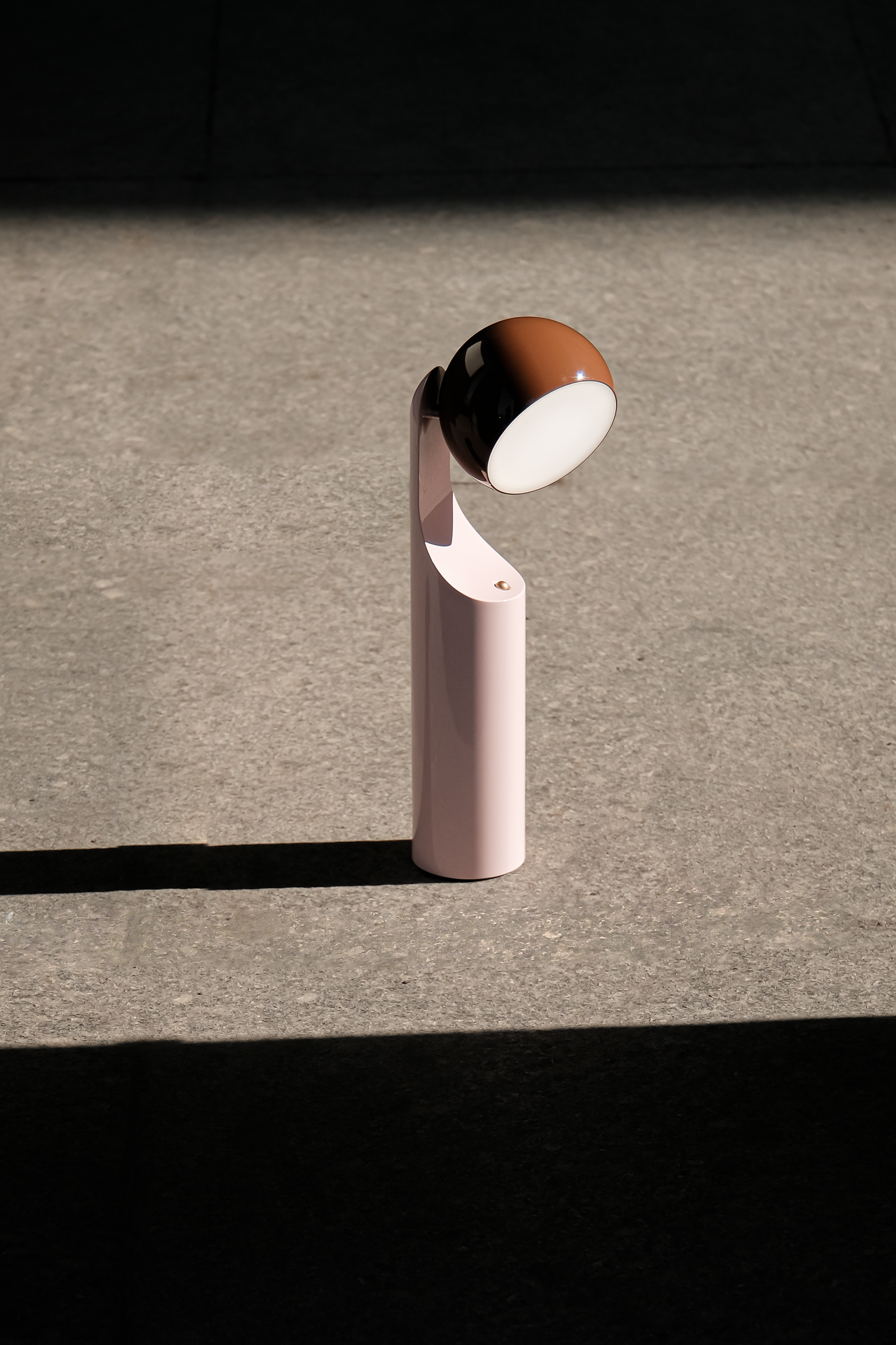 Mono Portable Reading Lamp - Nutshell & Cameo Brown