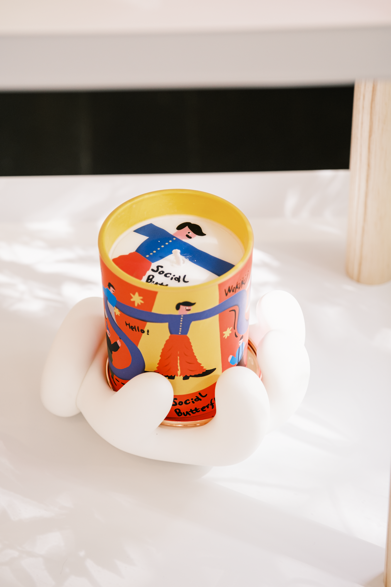 "SOCIAL BUTTERFLY" Scented Candle (200g Candle + Palm)