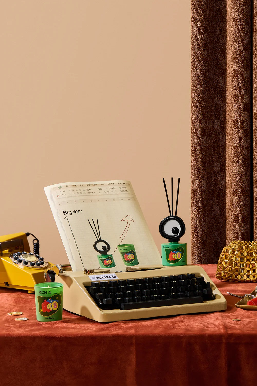 BIG EYE Scented Candle & Fragrance Diffuser - Rich in_. (Woody)