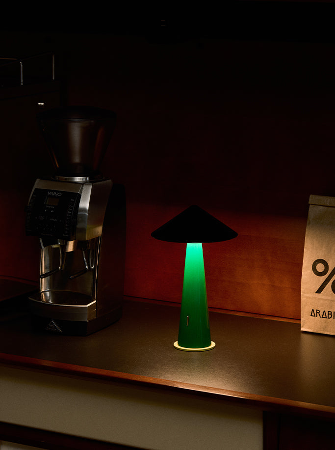 Tipsy Portable Lamp - Rich black/Emerald Green