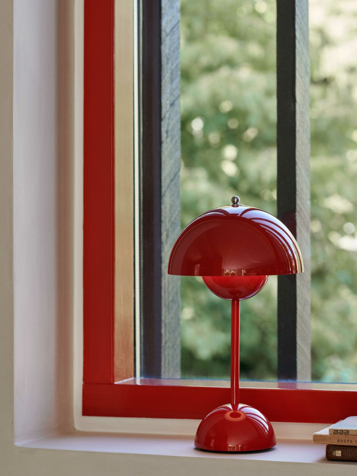 &Tradition Flowerpot VP9 Verner Panton 1968 - Vermilion Red​