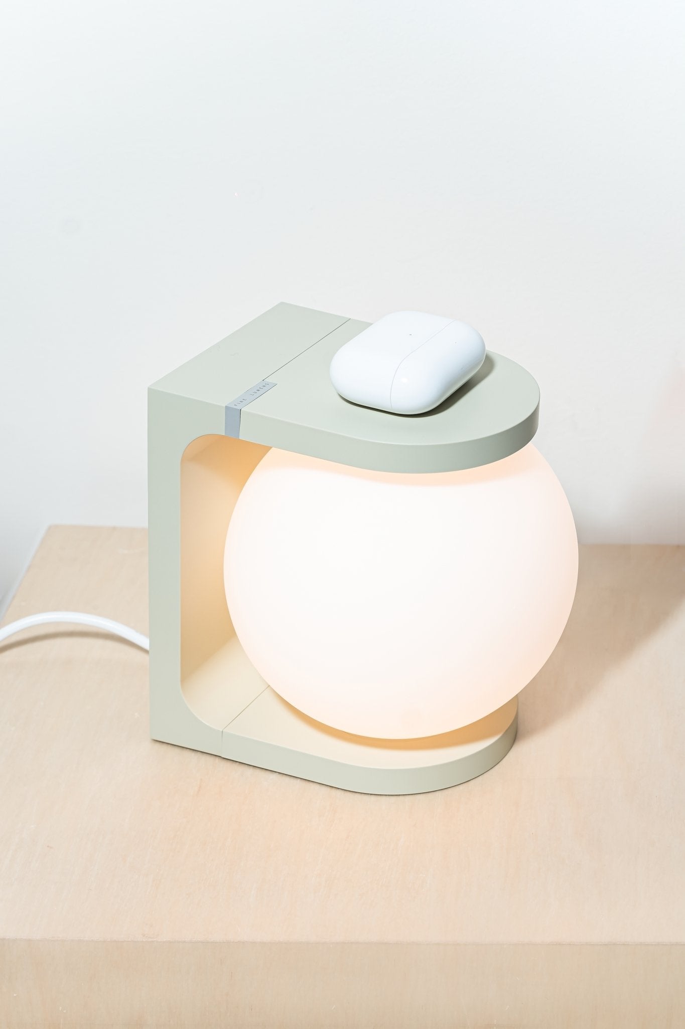 PLAT Table Lamp - Green - Intent